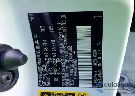 2018 Toyota Highlander Le z USA, uszkodzony, nr VIN 5TDBZRFH6JS808321